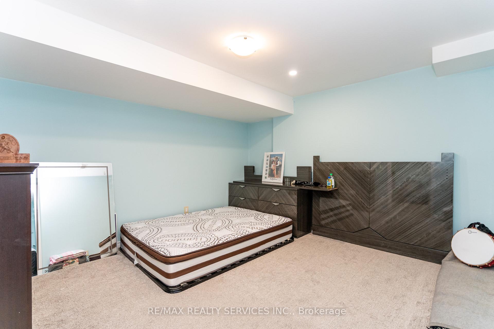 Photo 38 of 35 Cirillo Street, Brampton, Credit Valley — HOMEH