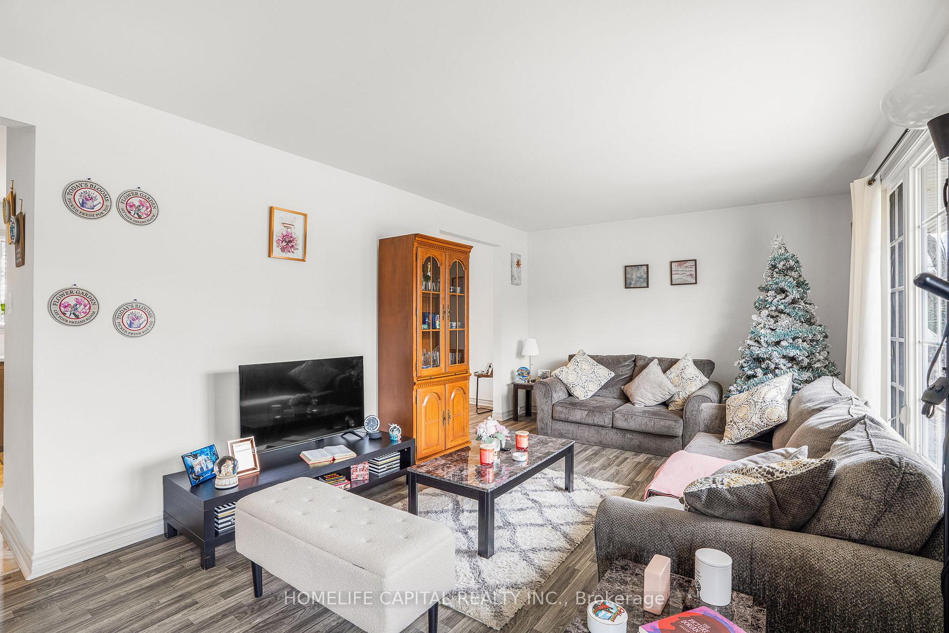 Photo 7 of 43 A Norway Spruce Street, Ottawa, Stittsville (South) — HOMEH