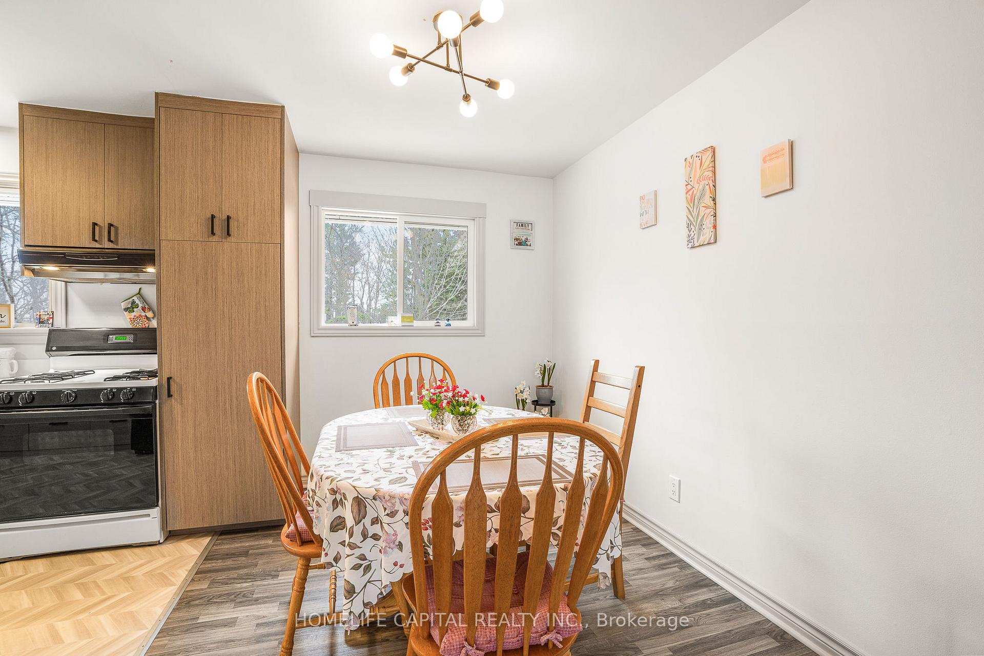 Photo 9 of 43 A Norway Spruce Street, Ottawa, Stittsville (South) — HOMEH