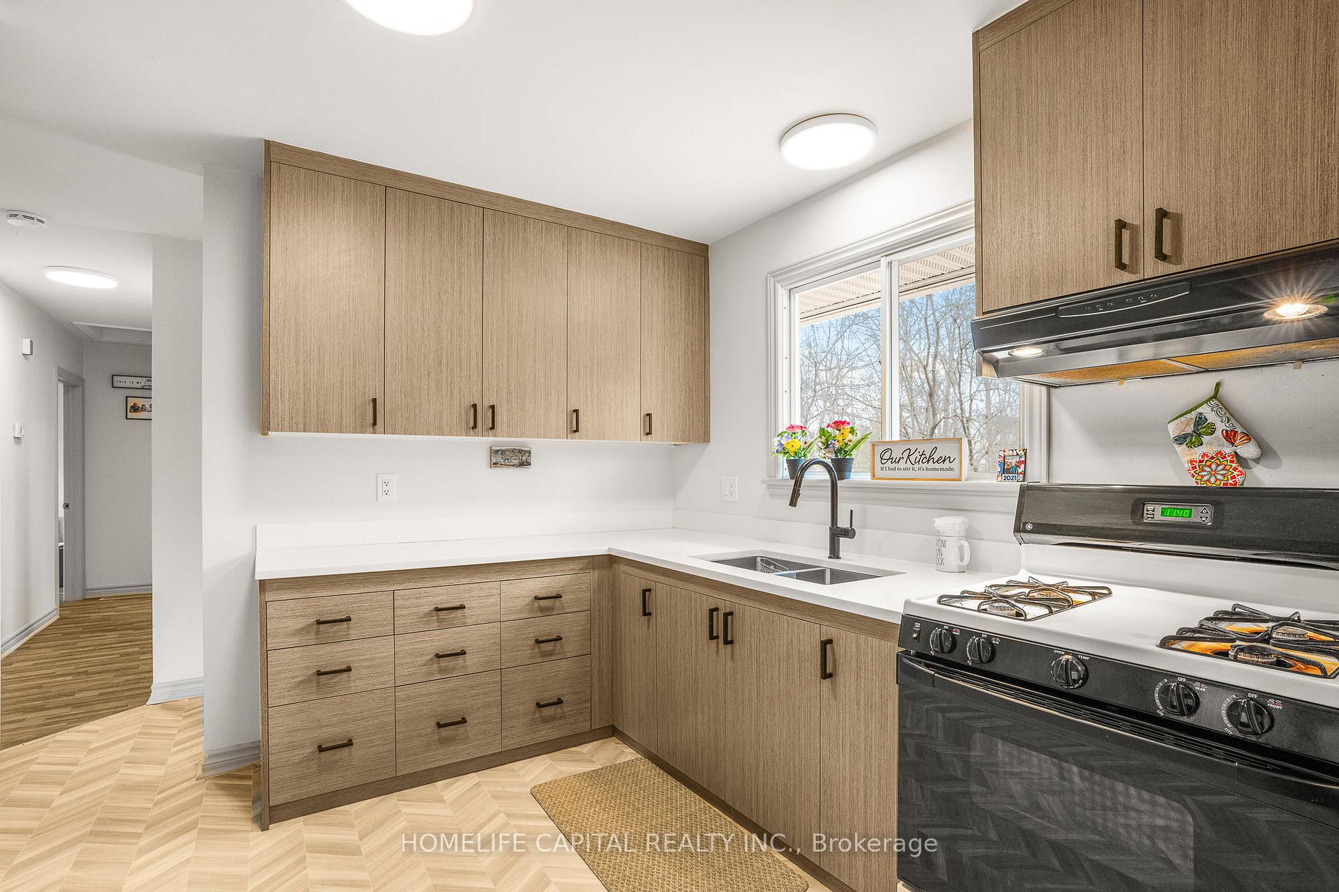 Photo 13 of 43 A Norway Spruce Street, Ottawa, Stittsville (South) — HOMEH