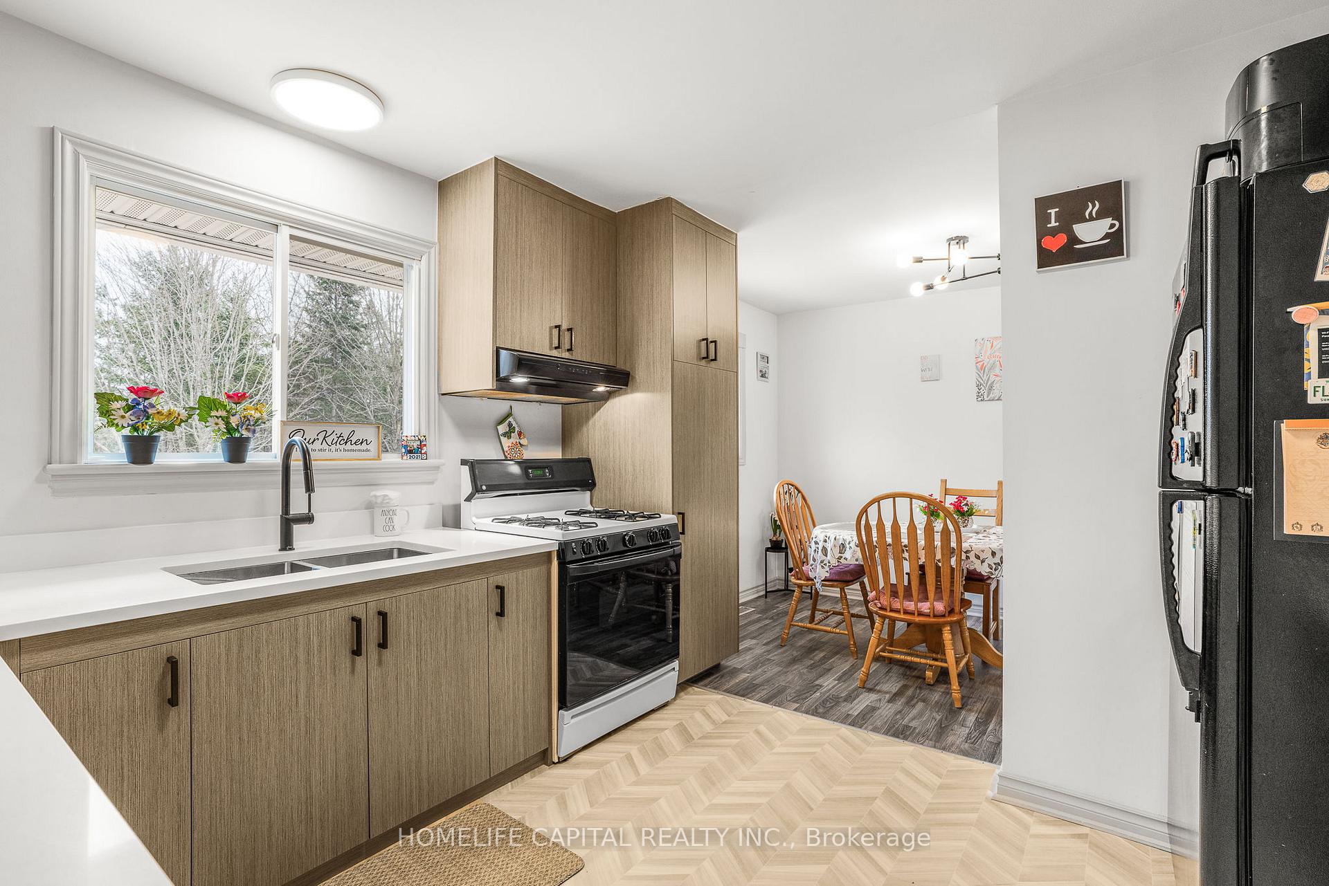 Photo 16 of 43 A Norway Spruce Street, Ottawa, Stittsville (South) — HOMEH