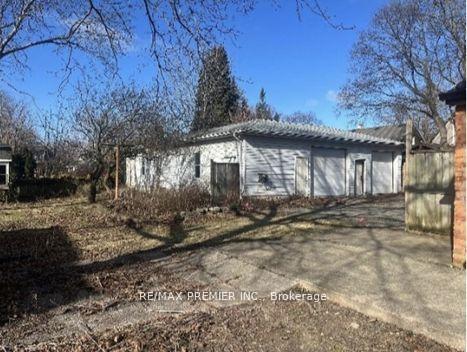 Photo 4 of 151 Geneva Street, St. Catharines, Downtown — HOMEH