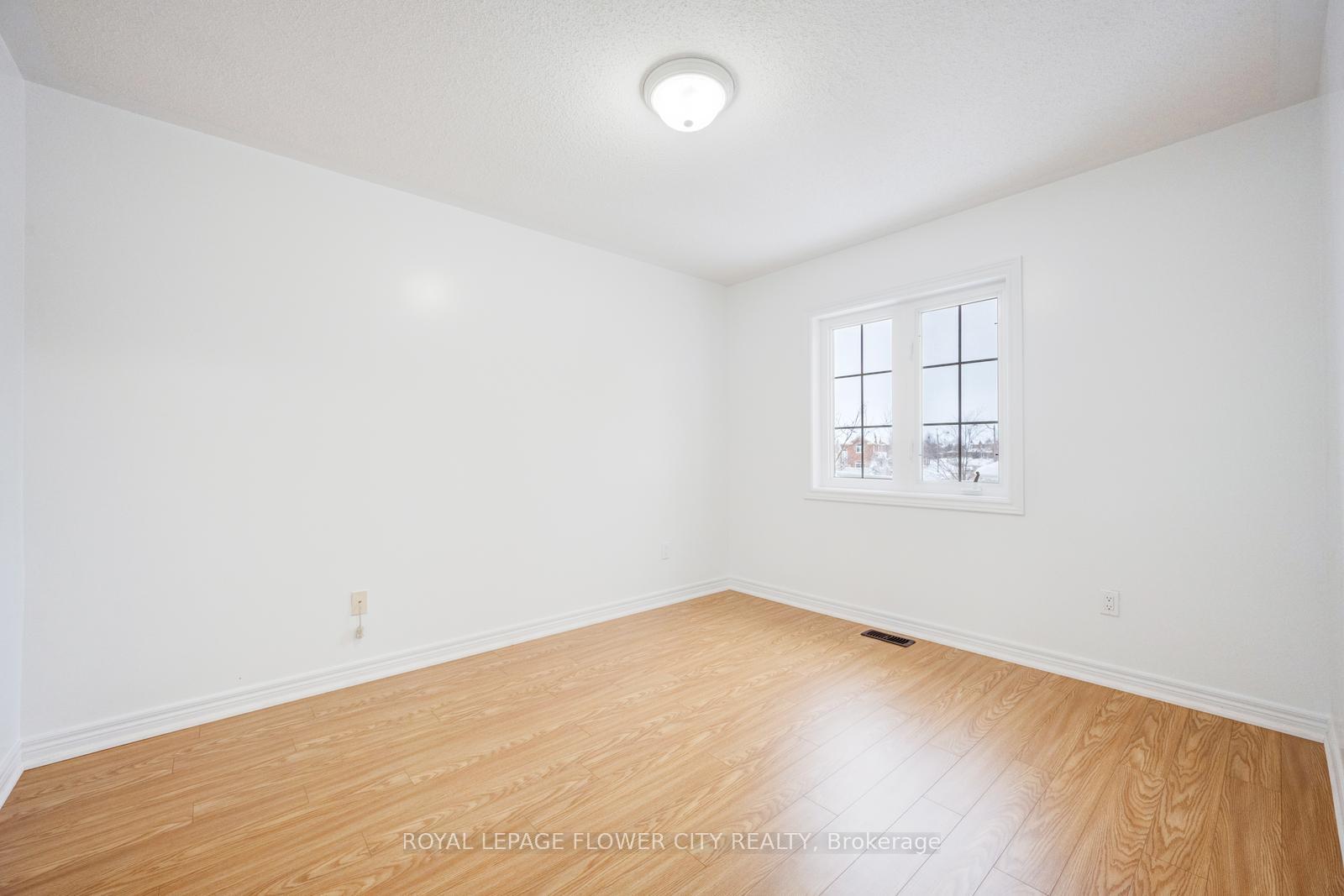 Photo 30 of 3 Calm Waters Crescent, Brampton, Madoc — HOMEH