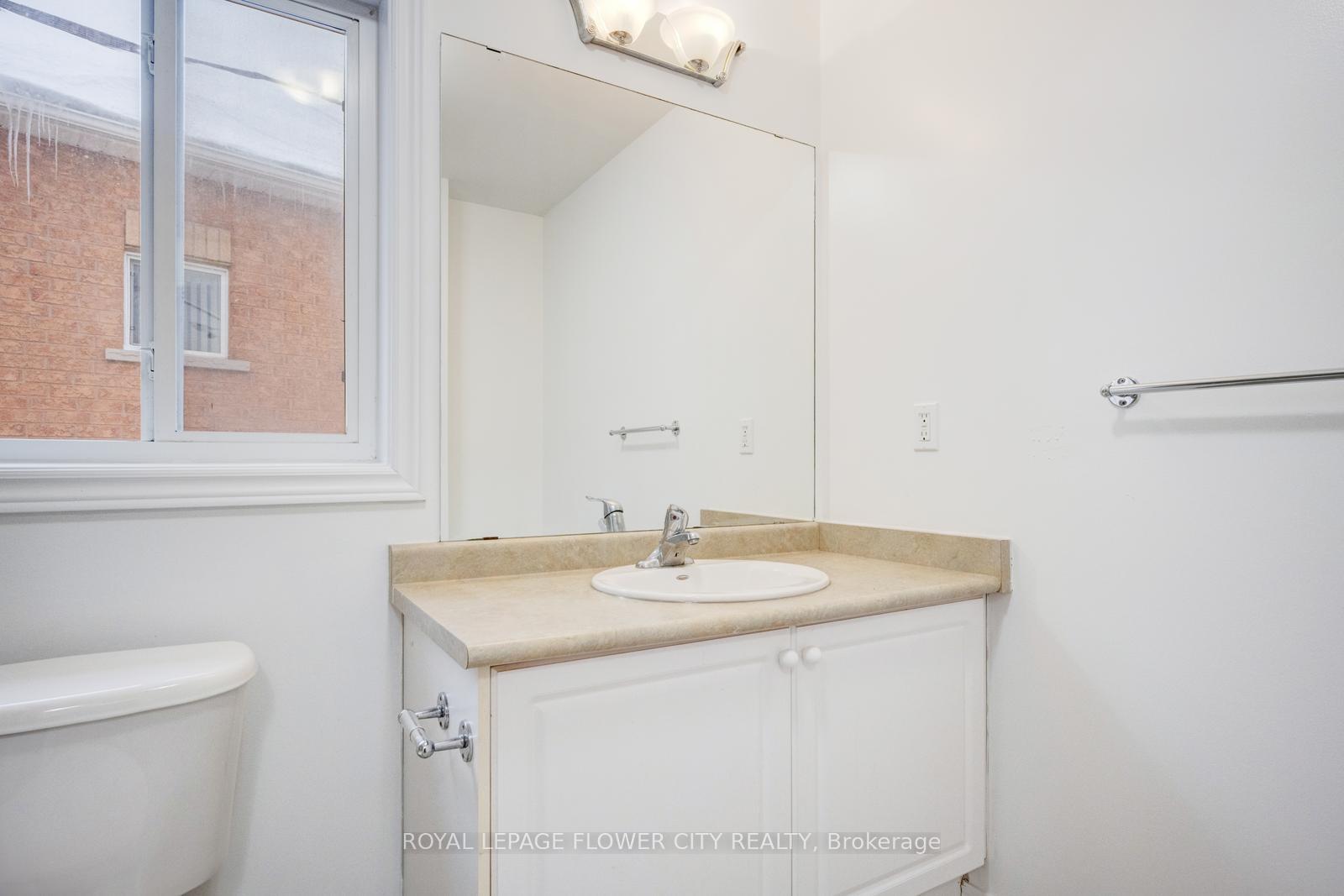 Photo 33 of 3 Calm Waters Crescent, Brampton, Madoc — HOMEH