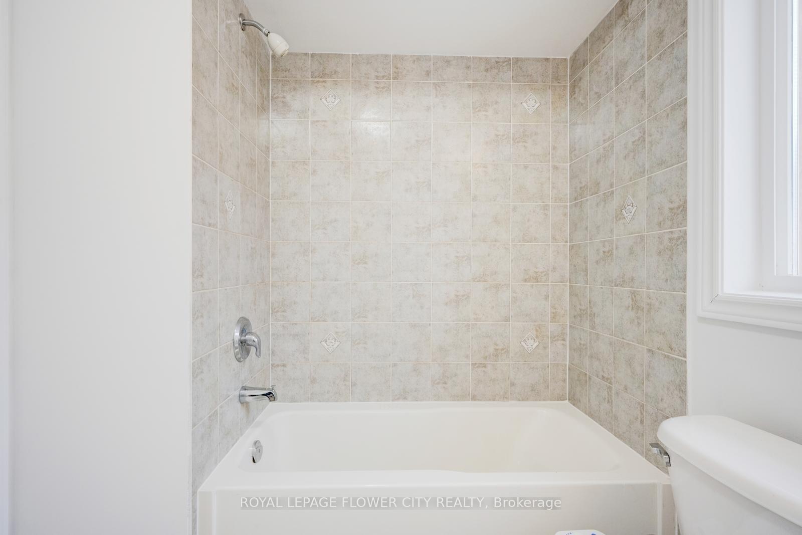 Photo 34 of 3 Calm Waters Crescent, Brampton, Madoc — HOMEH