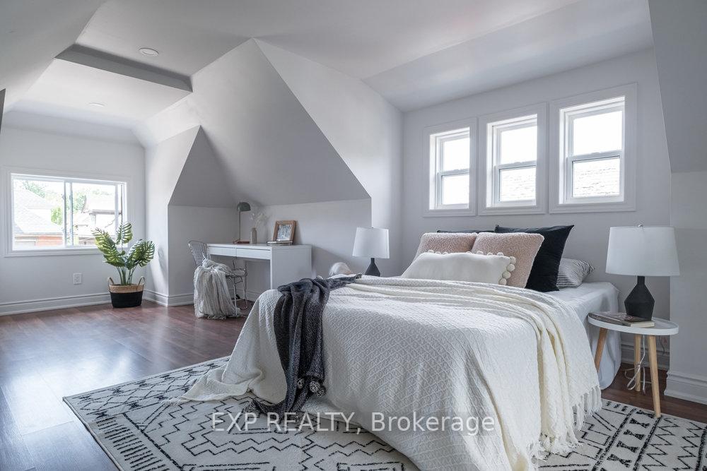 Photo 31 of 113 Eastbourne Avenue, Hamilton, St. Clair — HOMEH