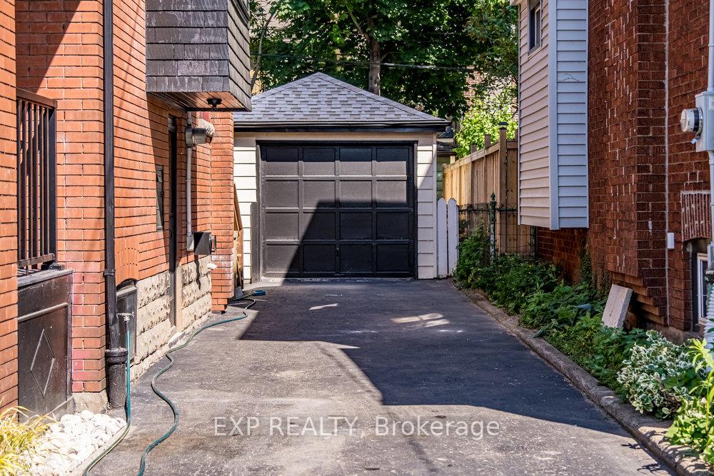 Photo 37 of 113 Eastbourne Avenue, Hamilton, St. Clair — HOMEH