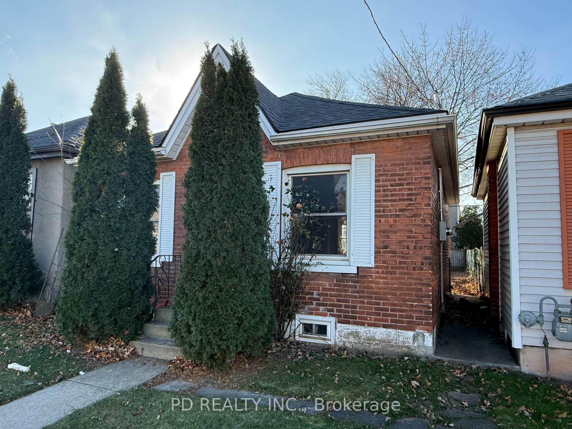 Photo 4 of 28 Harrison Avenue, Hamilton, Homeside — HOMEH