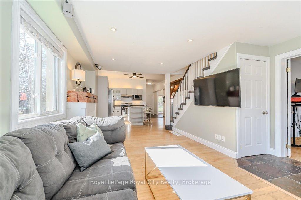 Photo 13 of 1257 Old 8 Highway, Hamilton, Rural Flamborough — HOMEH