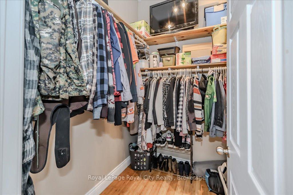 Photo 37 of 1257 Old 8 Highway, Hamilton, Rural Flamborough — HOMEH