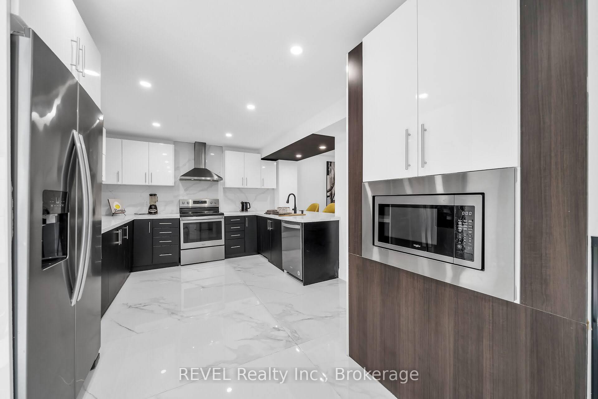 Photo 11 of 56 Frederick Avenue, Hamilton, Crown Point — HOMEH
