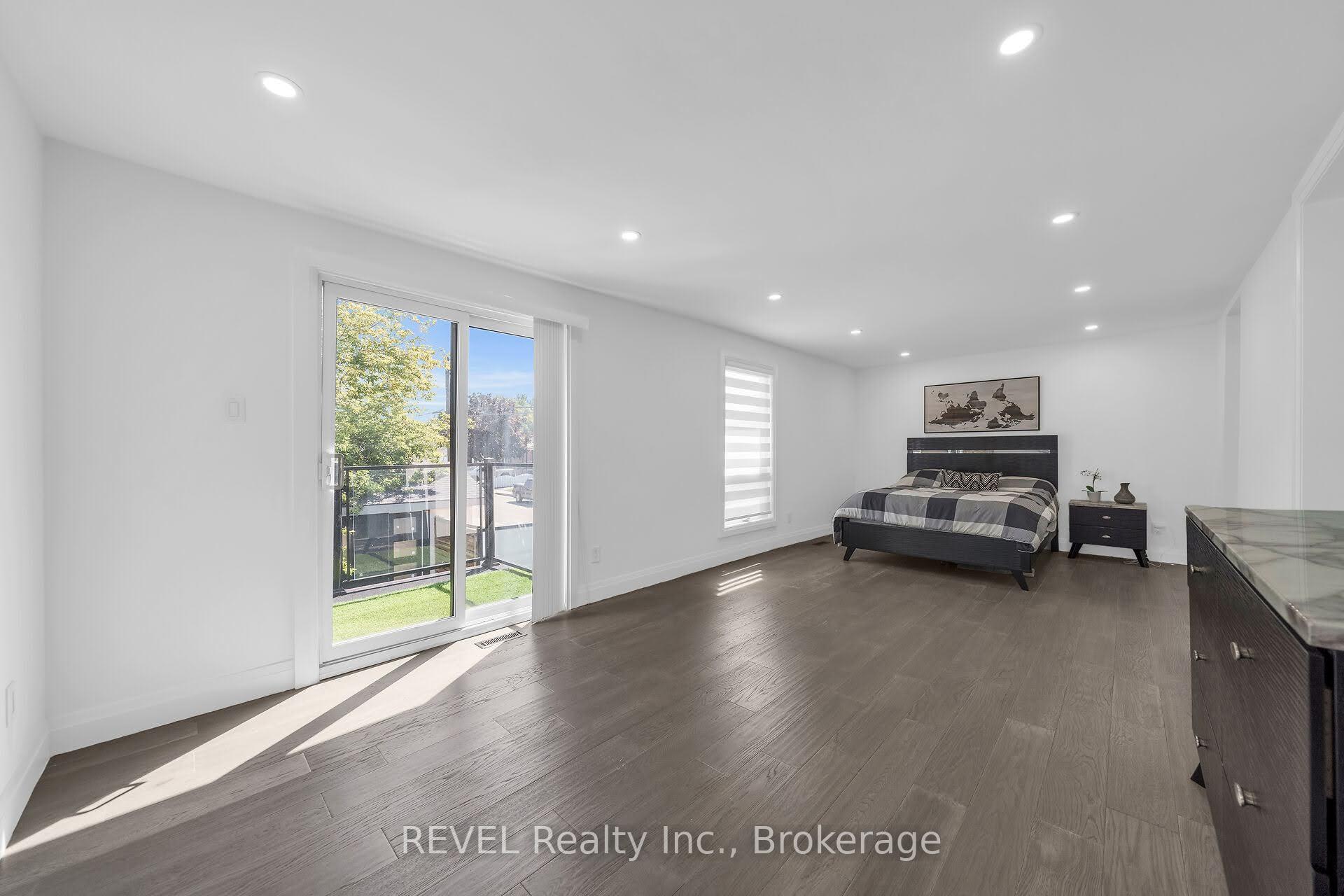 Photo 13 of 56 Frederick Avenue, Hamilton, Crown Point — HOMEH