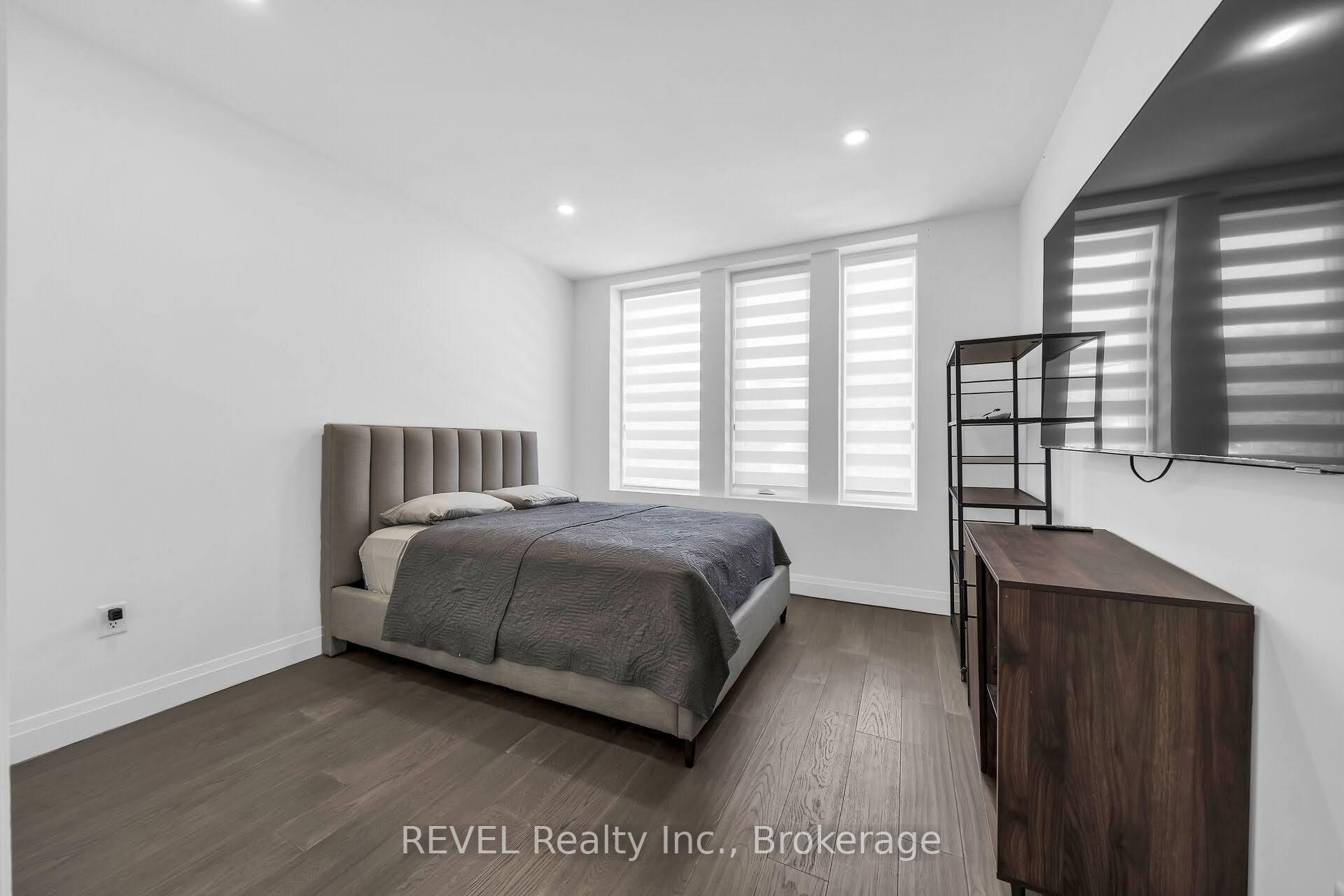 Photo 19 of 56 Frederick Avenue, Hamilton, Crown Point — HOMEH