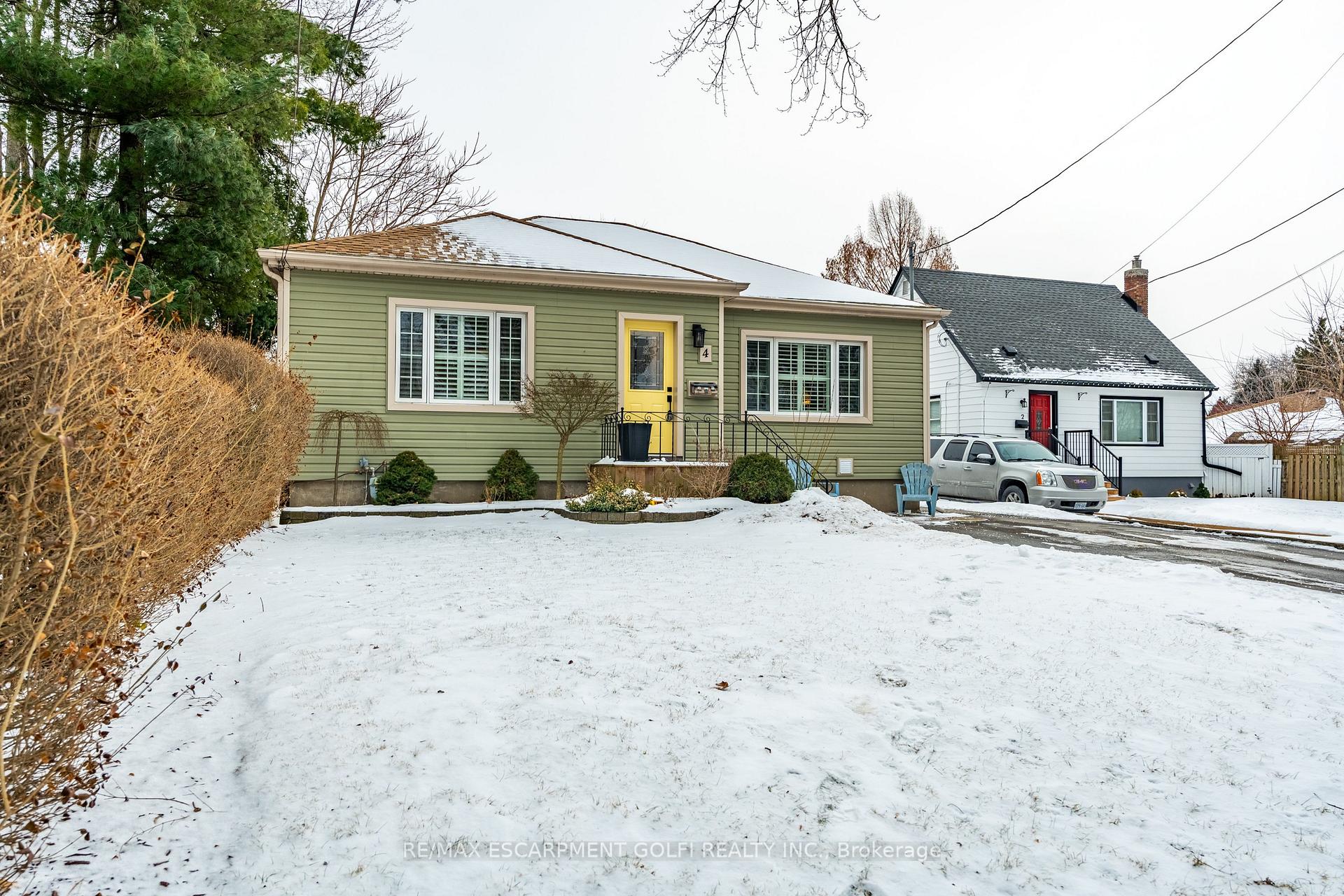 Photo 2 of 4 Melba Road, St. Catharines, Carlton/Bunting — HOMEH