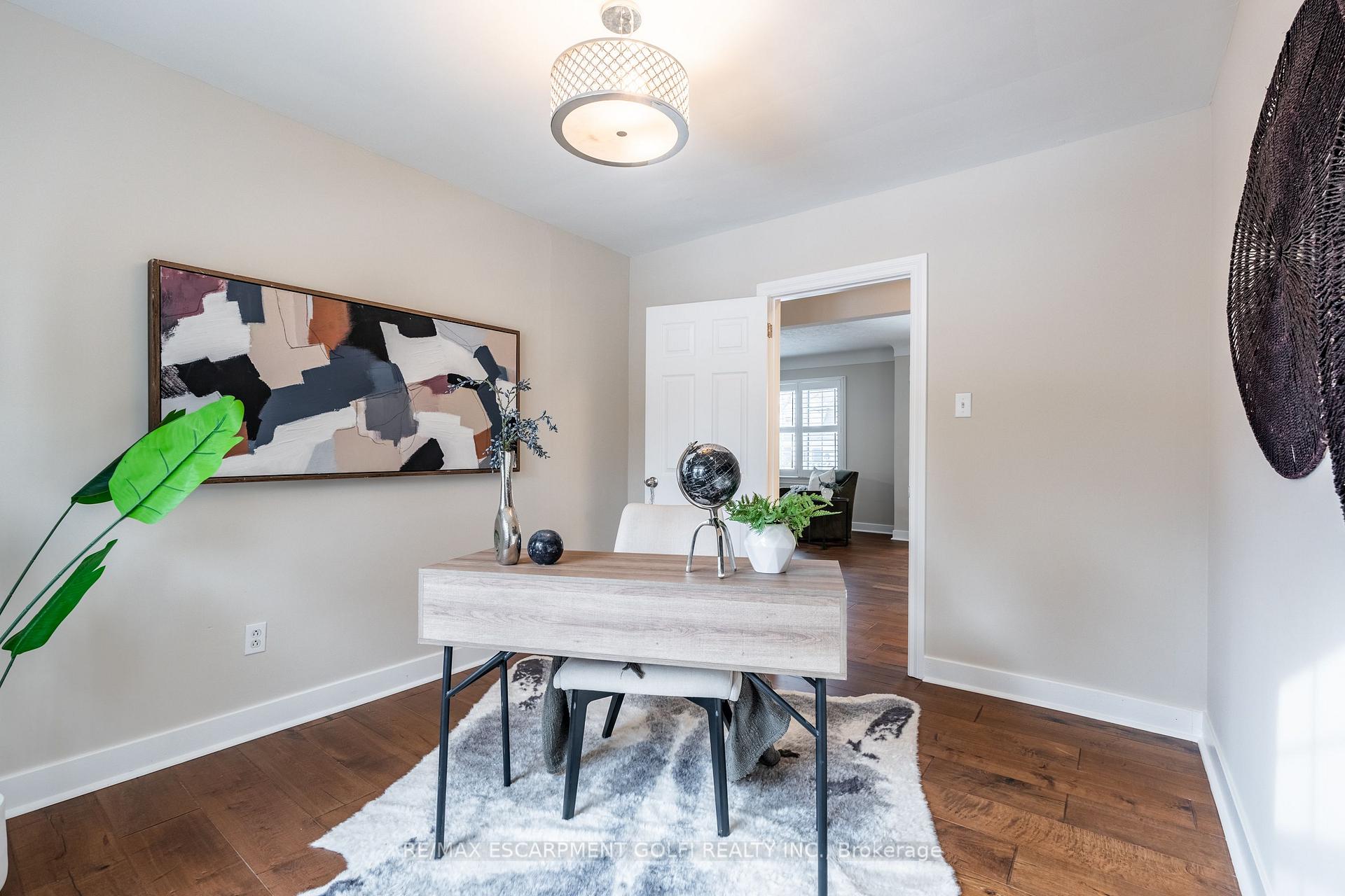 Photo 15 of 4 Melba Road, St. Catharines, Carlton/Bunting — HOMEH