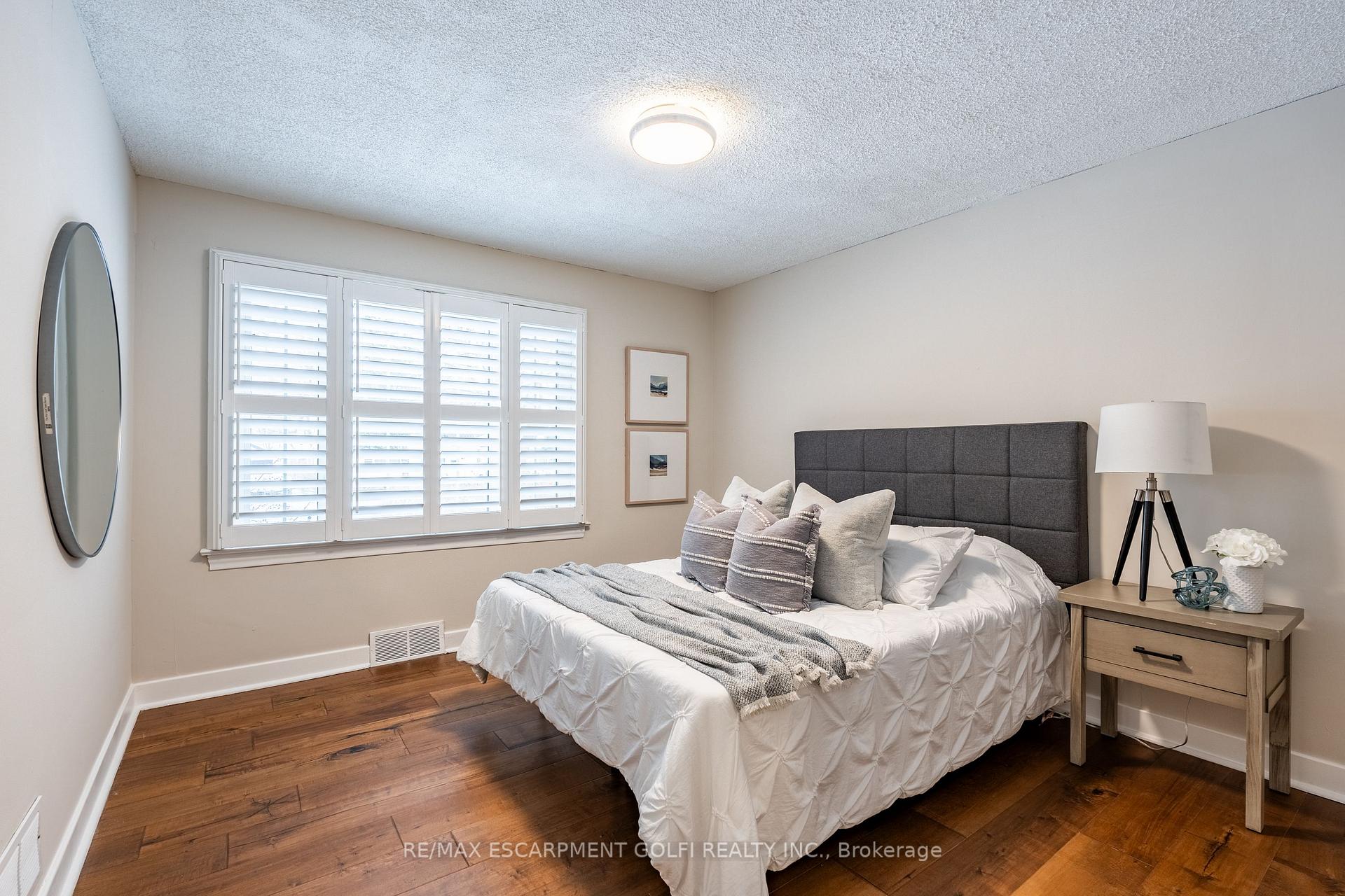 Photo 20 of 4 Melba Road, St. Catharines, Carlton/Bunting — HOMEH