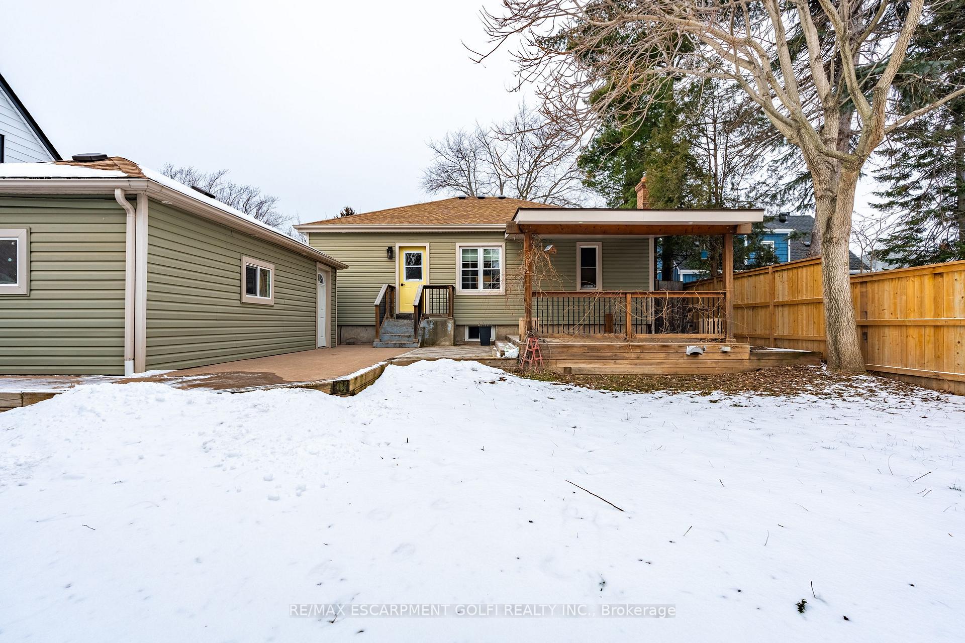 Photo 38 of 4 Melba Road, St. Catharines, Carlton/Bunting — HOMEH