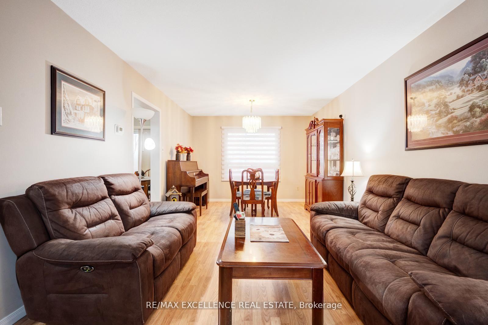 Photo 8 of 4 Brookview Road, Brampton, Brampton West — HOMEH