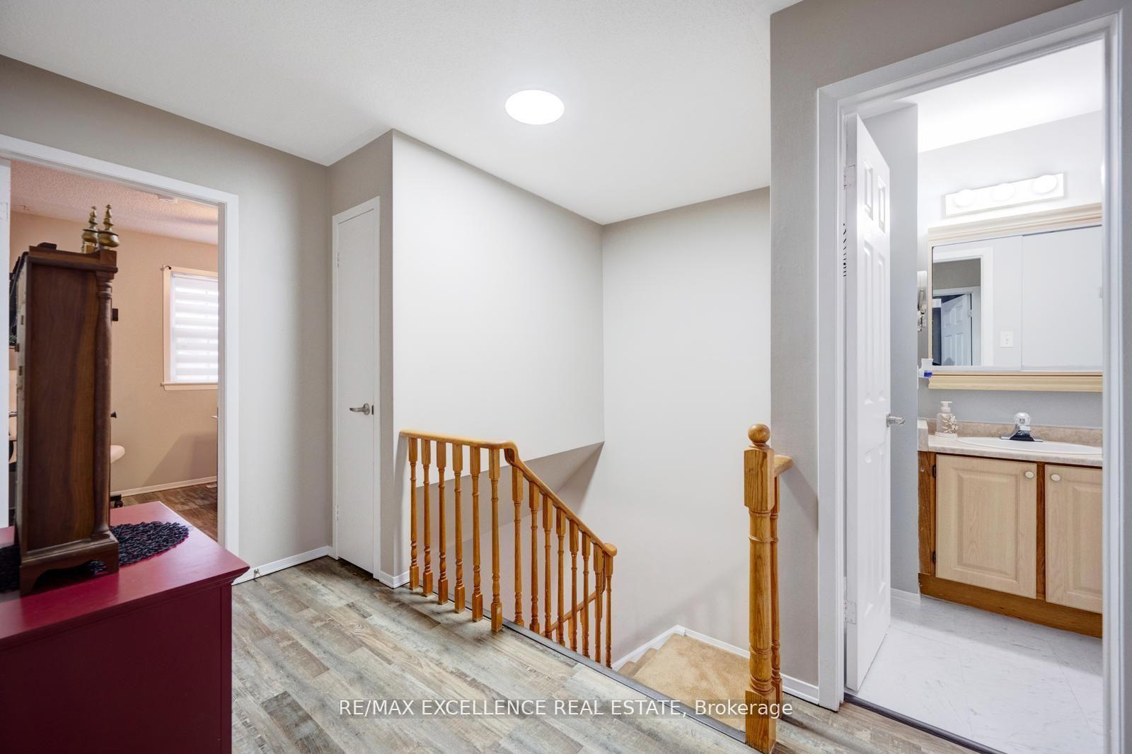 Photo 17 of 4 Brookview Road, Brampton, Brampton West — HOMEH