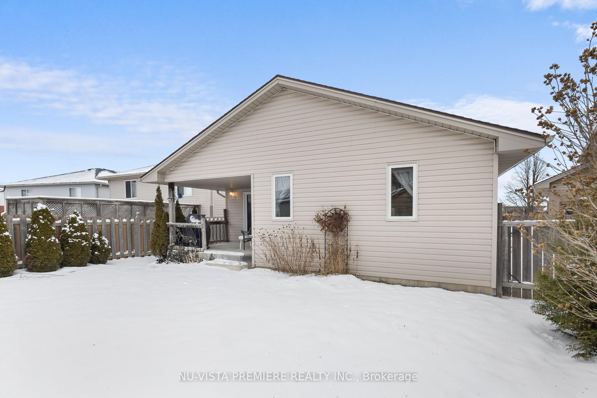 Photo 37 of 8 Linden Lane, St. Thomas — HOMEH