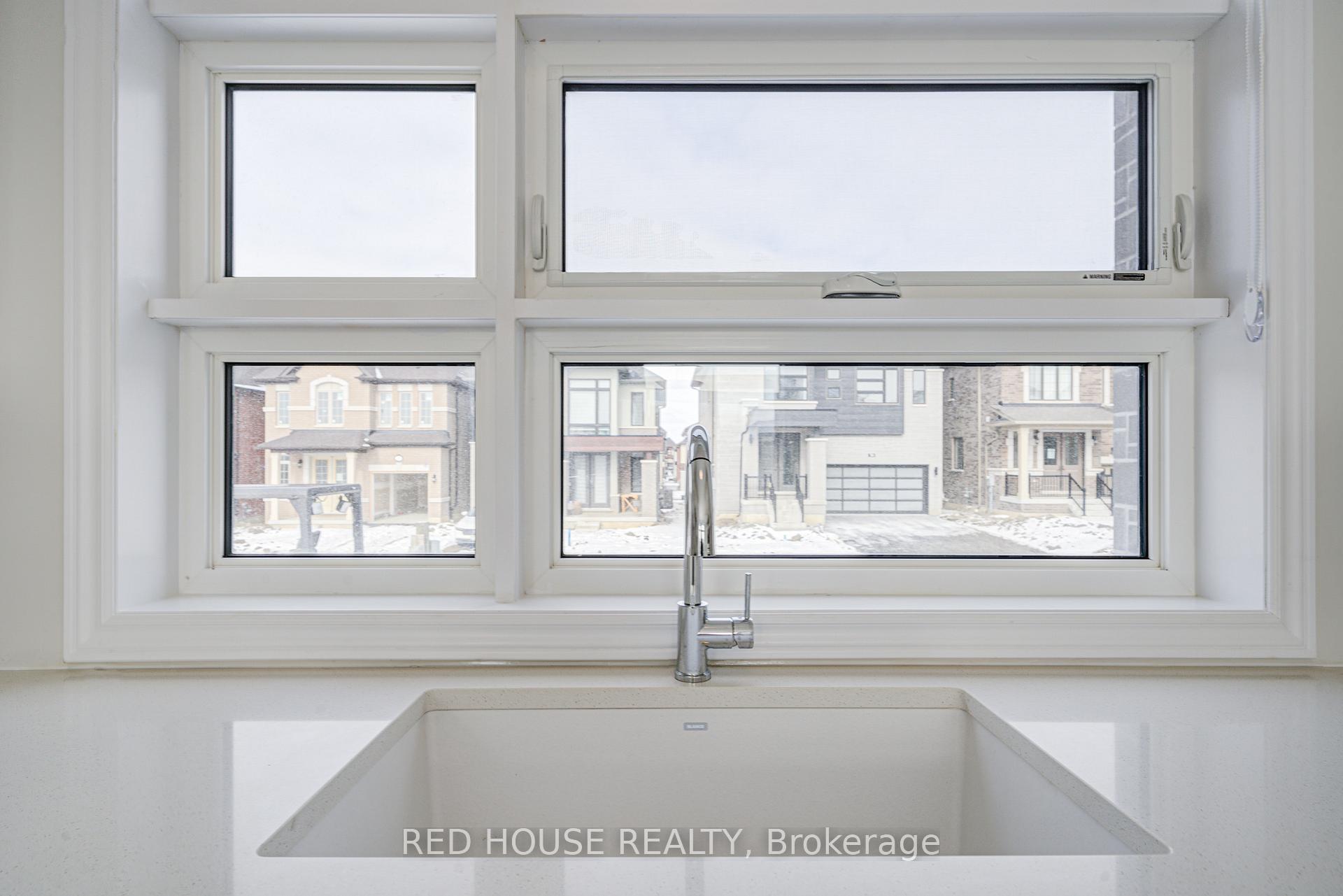 Photo 12 of 48 Keyworth Crescent, Brampton, Sandringham-Wellington North — HOMEH