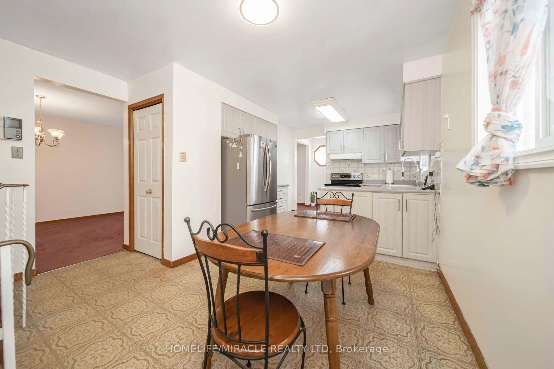 Photo 15 of 6 Fallway Road, Brampton, Madoc — HOMEH