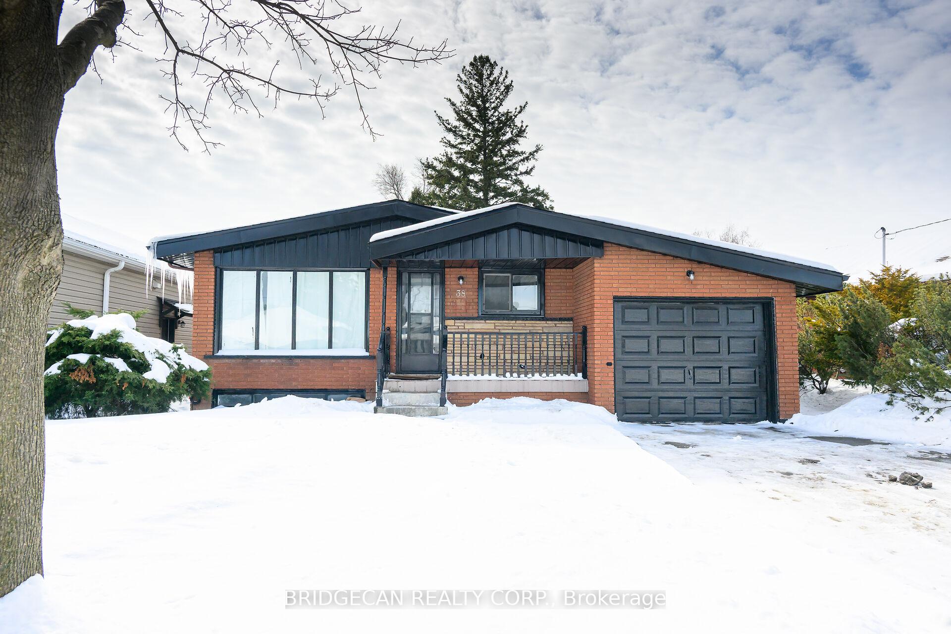 Photo 2 of 38 Dubarry Boulevard, Hamilton, Berrisfield — HOMEH