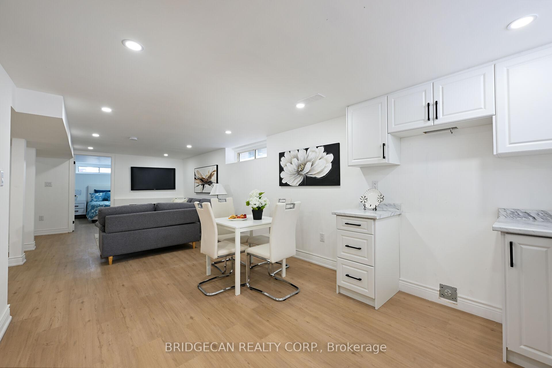 Photo 18 of 38 Dubarry Boulevard, Hamilton, Berrisfield — HOMEH