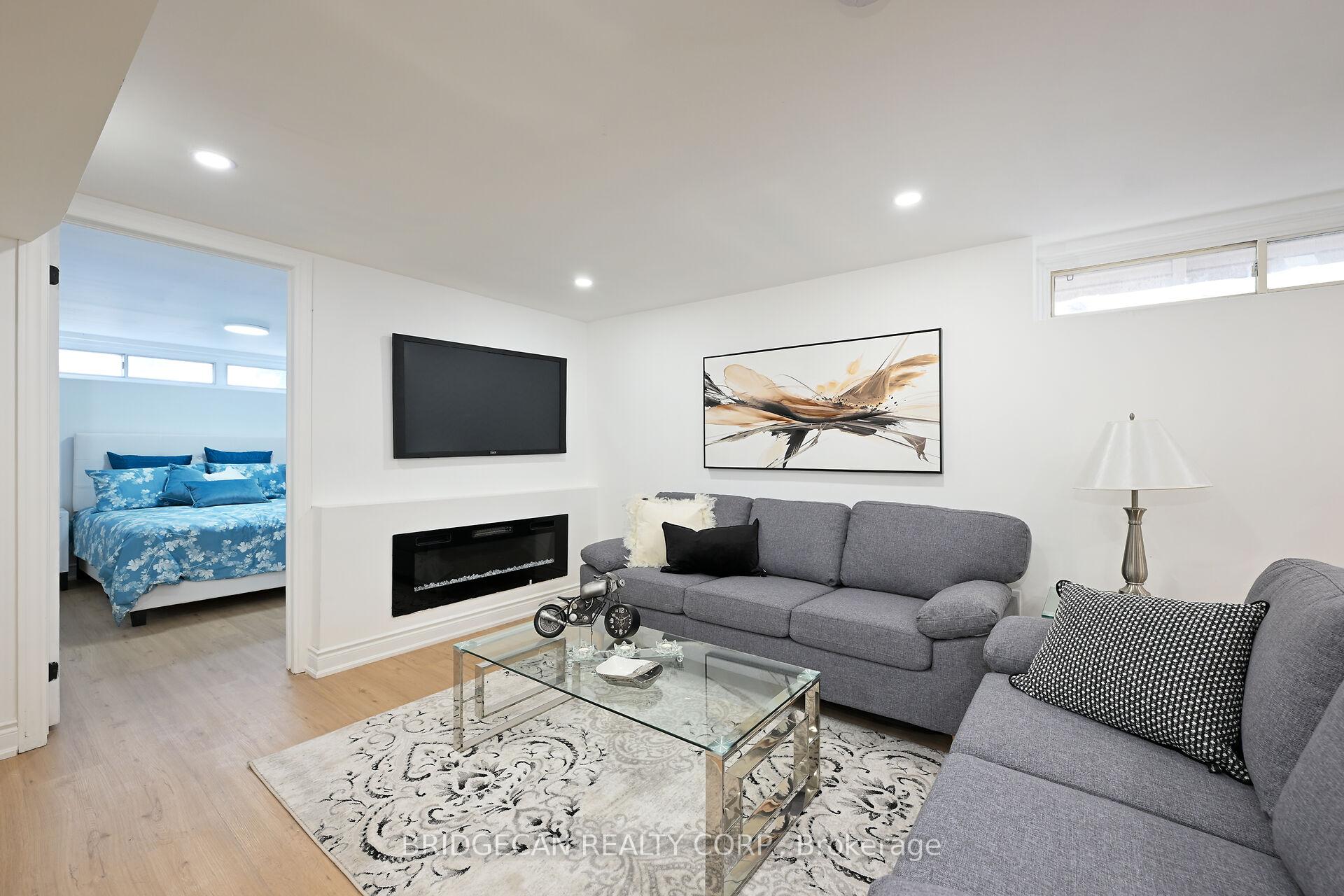Photo 29 of 38 Dubarry Boulevard, Hamilton, Berrisfield — HOMEH