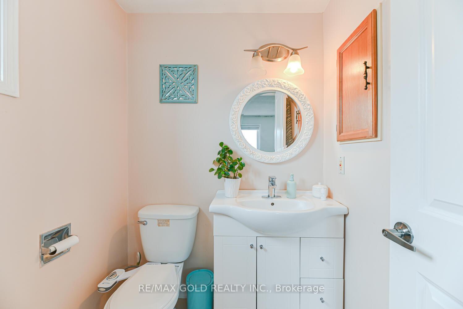 Photo 29 of 22 Niagara Place, Brampton, Westgate — HOMEH