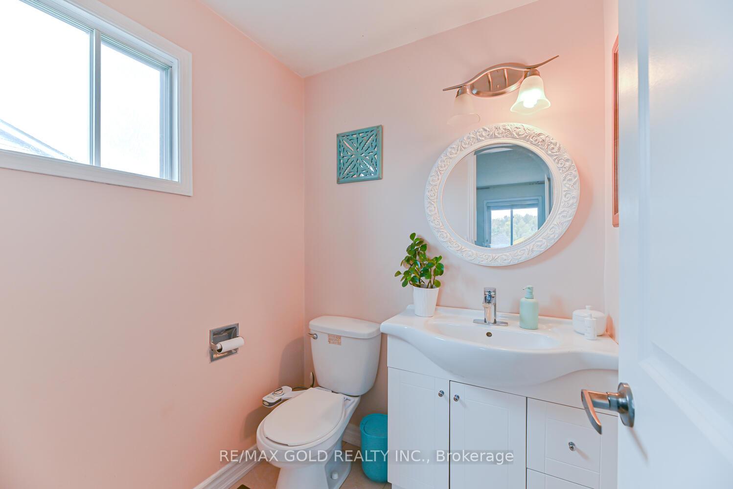 Photo 33 of 22 Niagara Place, Brampton, Westgate — HOMEH