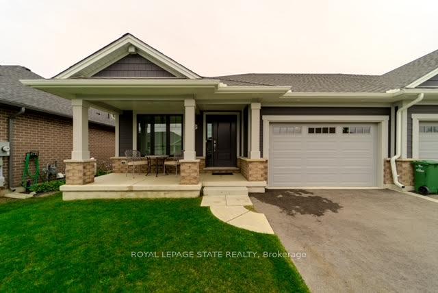 Front of 8 Harlequin Court