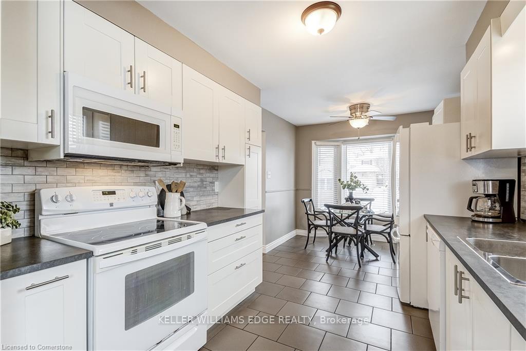 Photo 6 of 134 Charing Drive, Hamilton, Rushdale — HOMEH