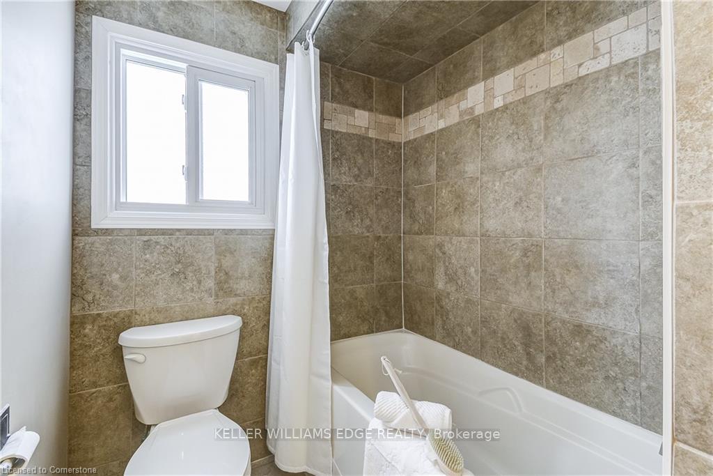 Photo 18 of 134 Charing Drive, Hamilton, Rushdale — HOMEH