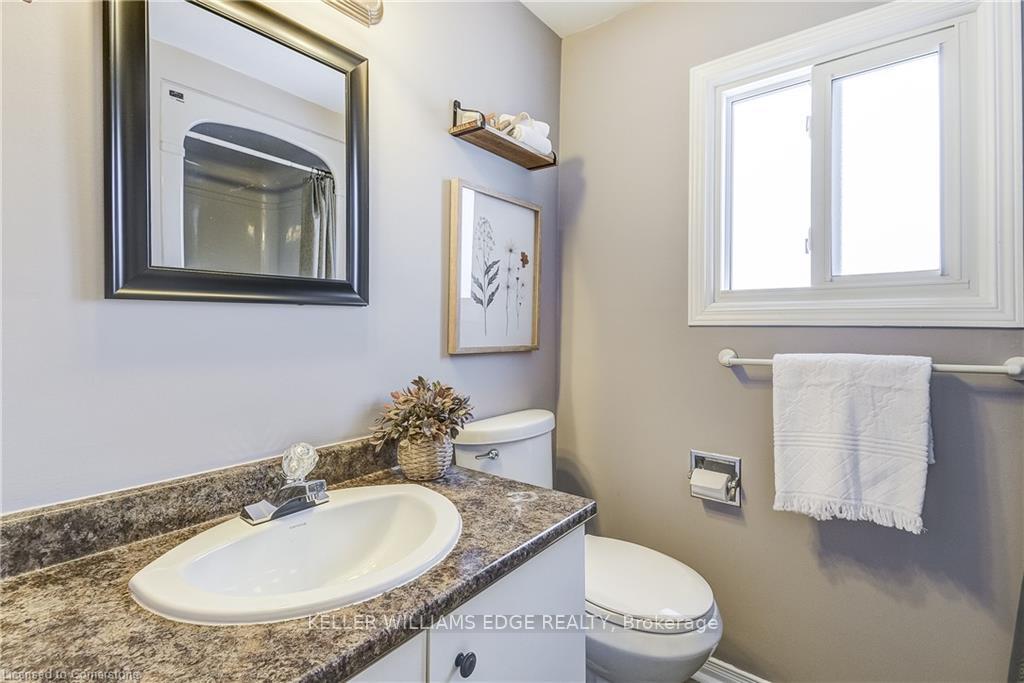 Photo 22 of 134 Charing Drive, Hamilton, Rushdale — HOMEH