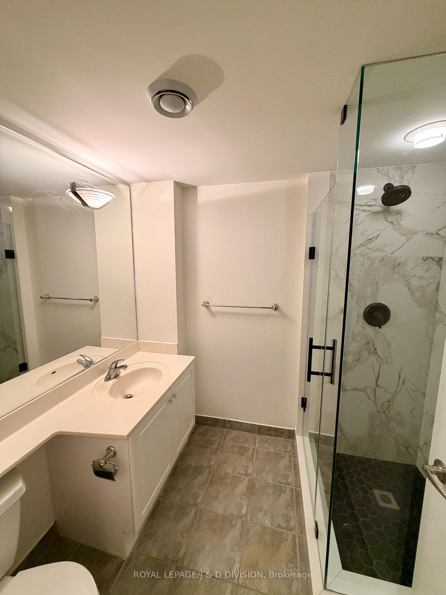 Photo 13 of Unit UPH209, 797 Don Mills Road, Toronto, Flemingdon Park — HOMEH