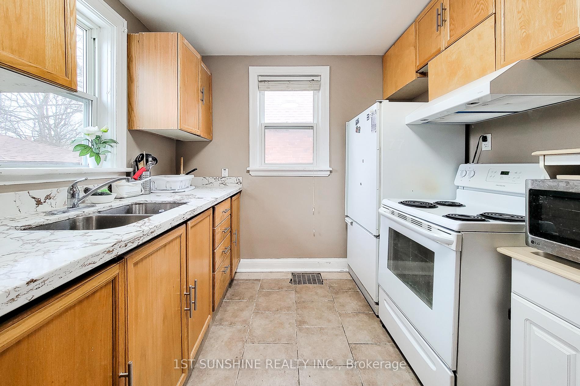 Photo 4 of 36 Mapes Avenue, Hamilton, Ainslie Wood — HOMEH