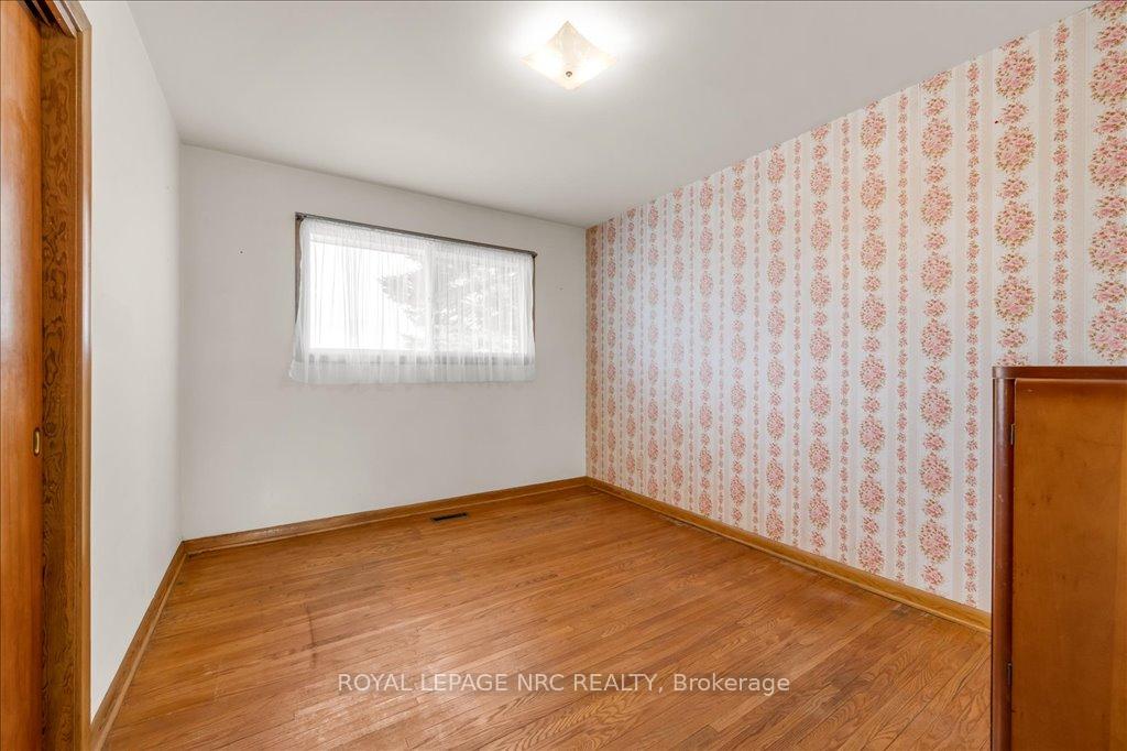 Photo 9 of 1740 Third Avenue, St. Catharines, Rural Fourth — HOMEH
