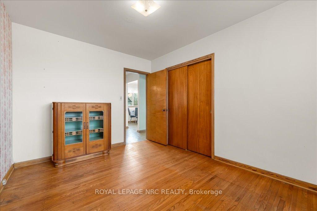 Photo 10 of 1740 Third Avenue, St. Catharines, Rural Fourth — HOMEH