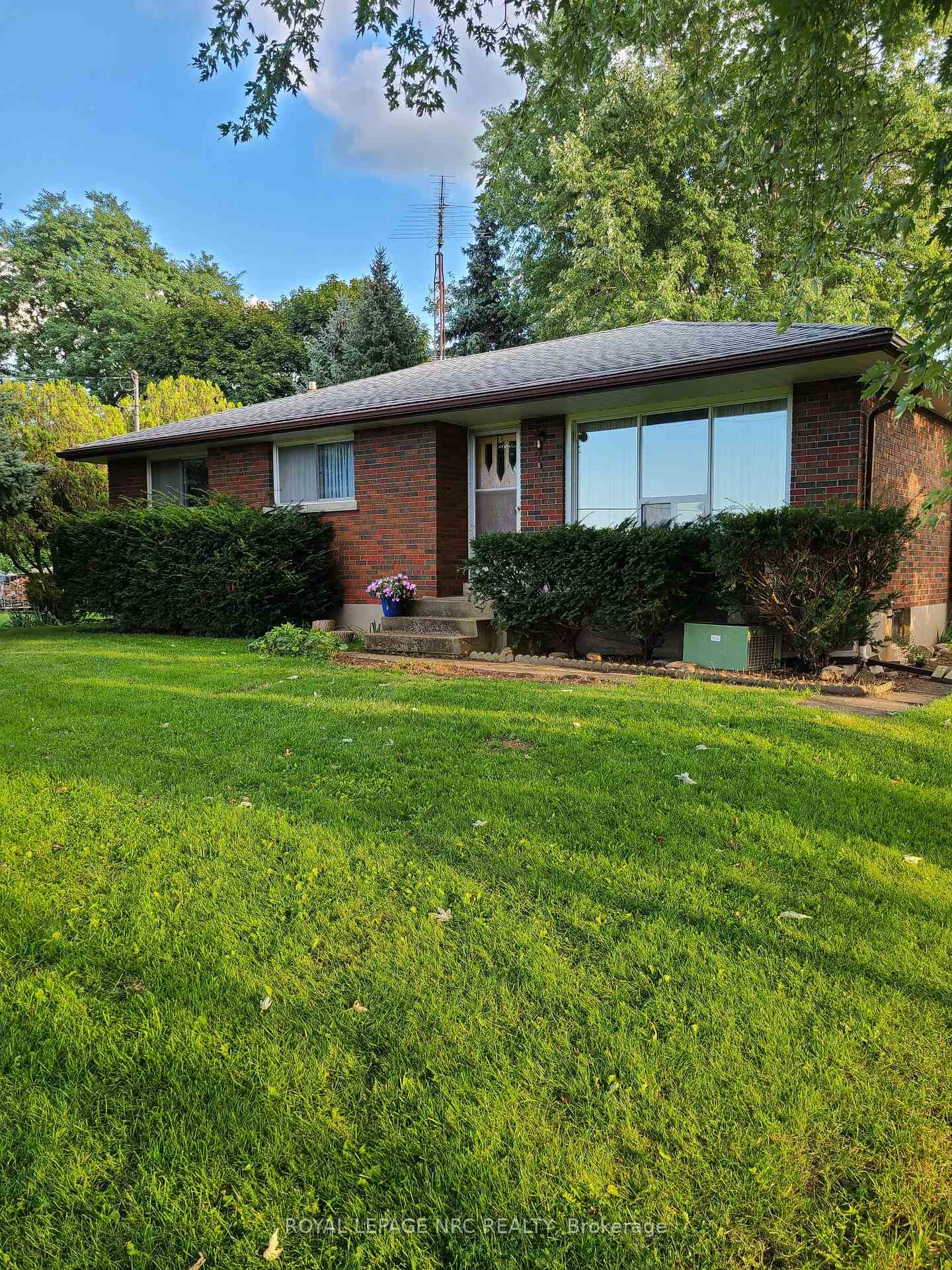 Photo 41 of 1740 Third Avenue, St. Catharines, Rural Fourth — HOMEH