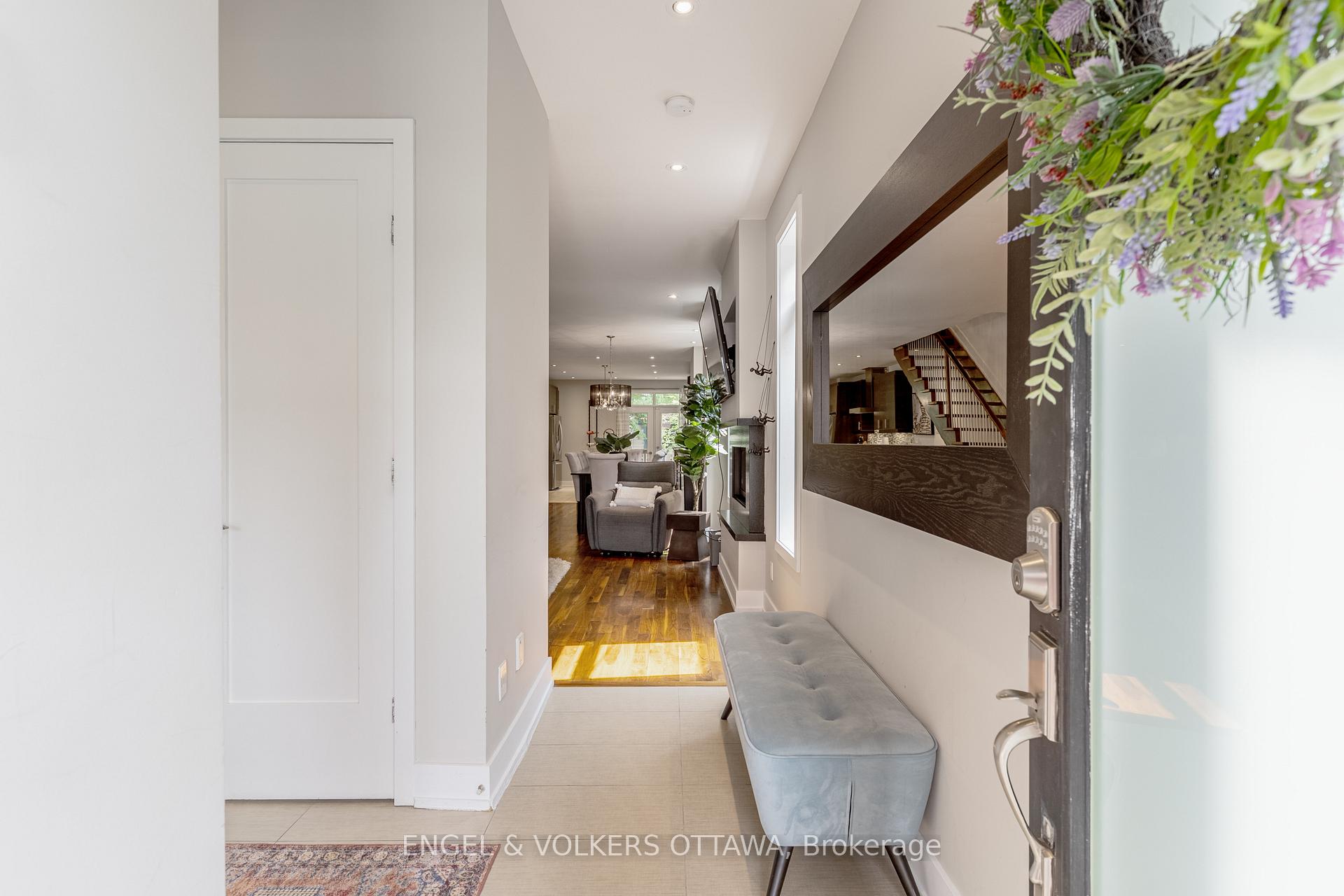 Photo 2 of 82 Pretoria Avenue, Ottawa, Glebe — HOMEH