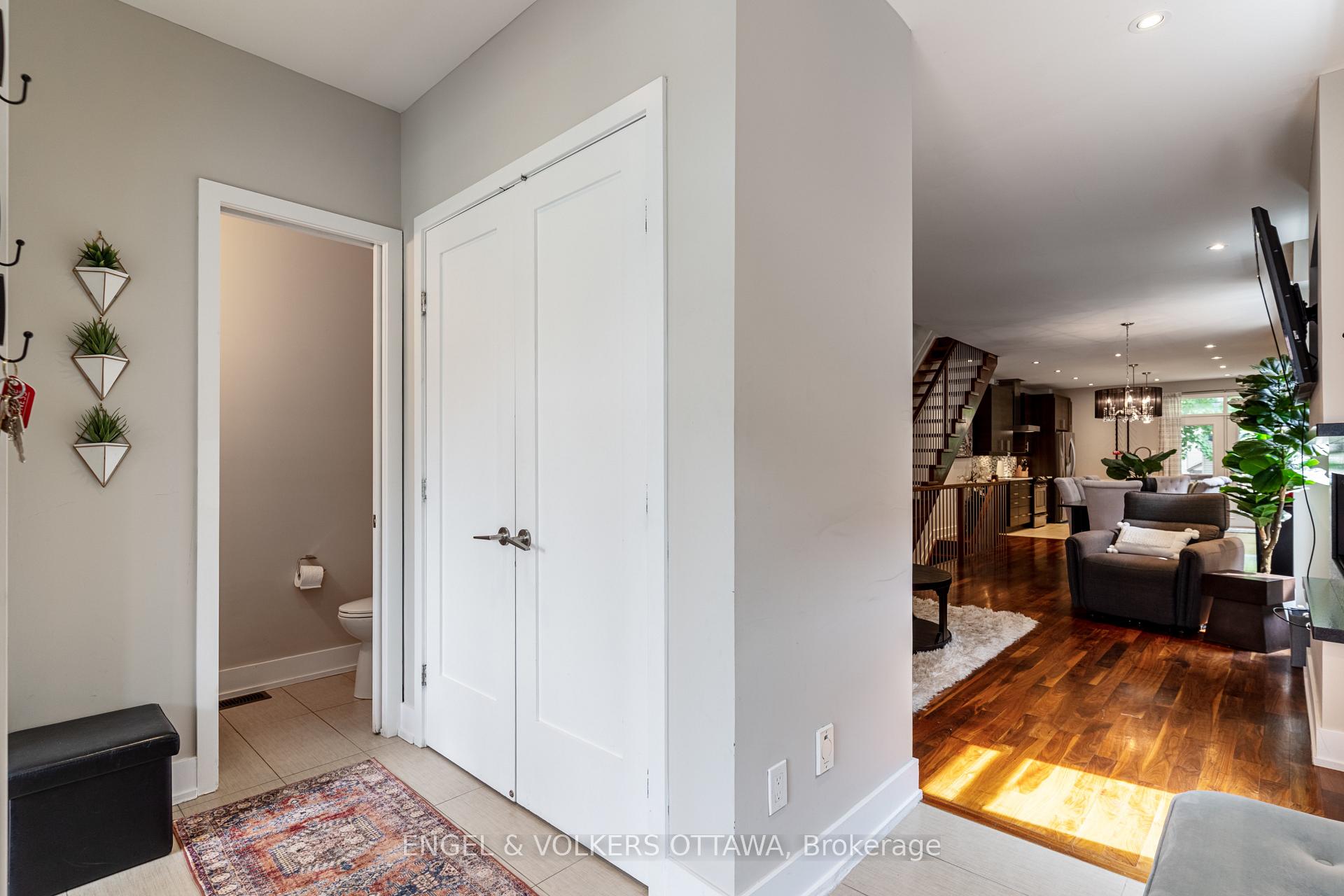 Photo 5 of 82 Pretoria Avenue, Ottawa, Glebe — HOMEH
