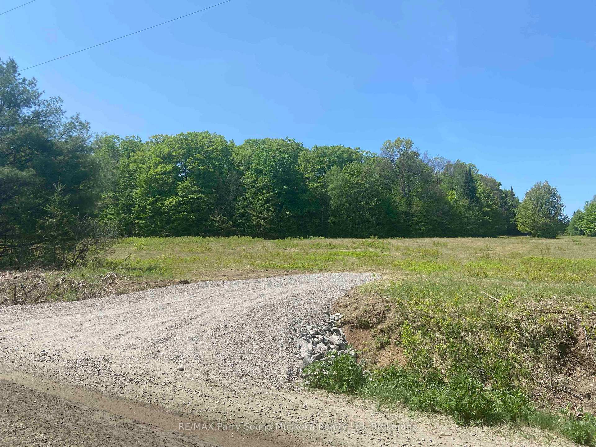 Photo 3 of 2899 Midlothian Road S, Magnetawan, Spence — HOMEH
