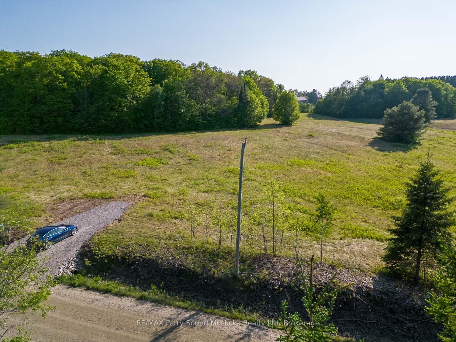 Photo 8 of 2899 Midlothian Road S, Magnetawan, Spence — HOMEH