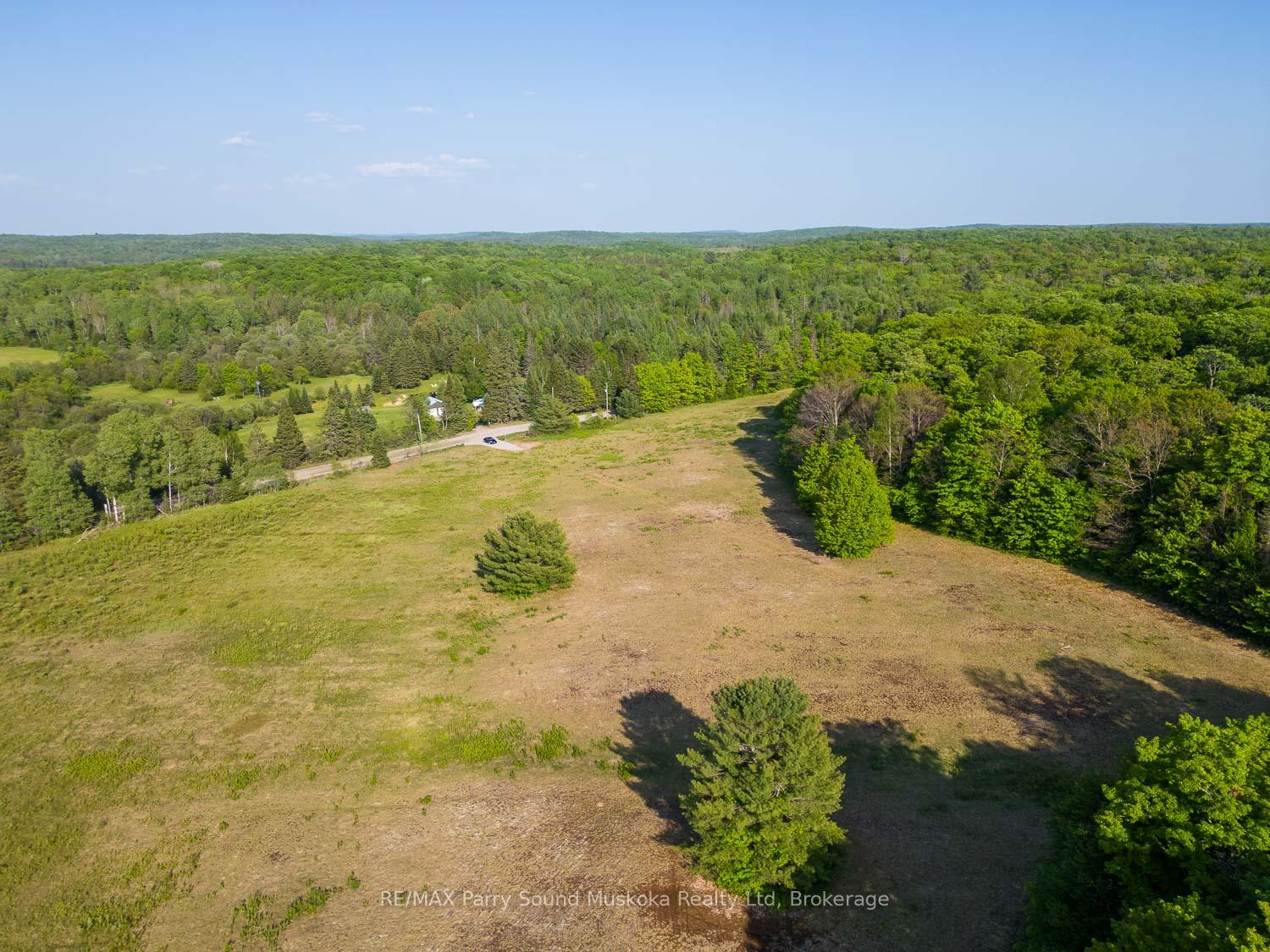 Photo 9 of 2899 Midlothian Road S, Magnetawan, Spence — HOMEH