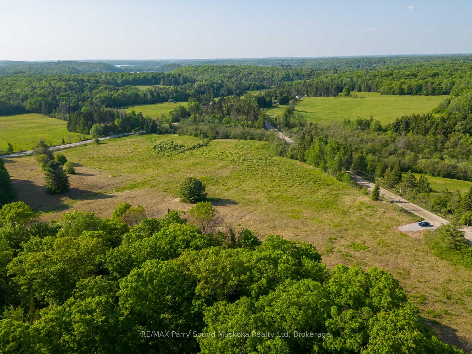 Photo 10 of 2899 Midlothian Road S, Magnetawan, Spence — HOMEH