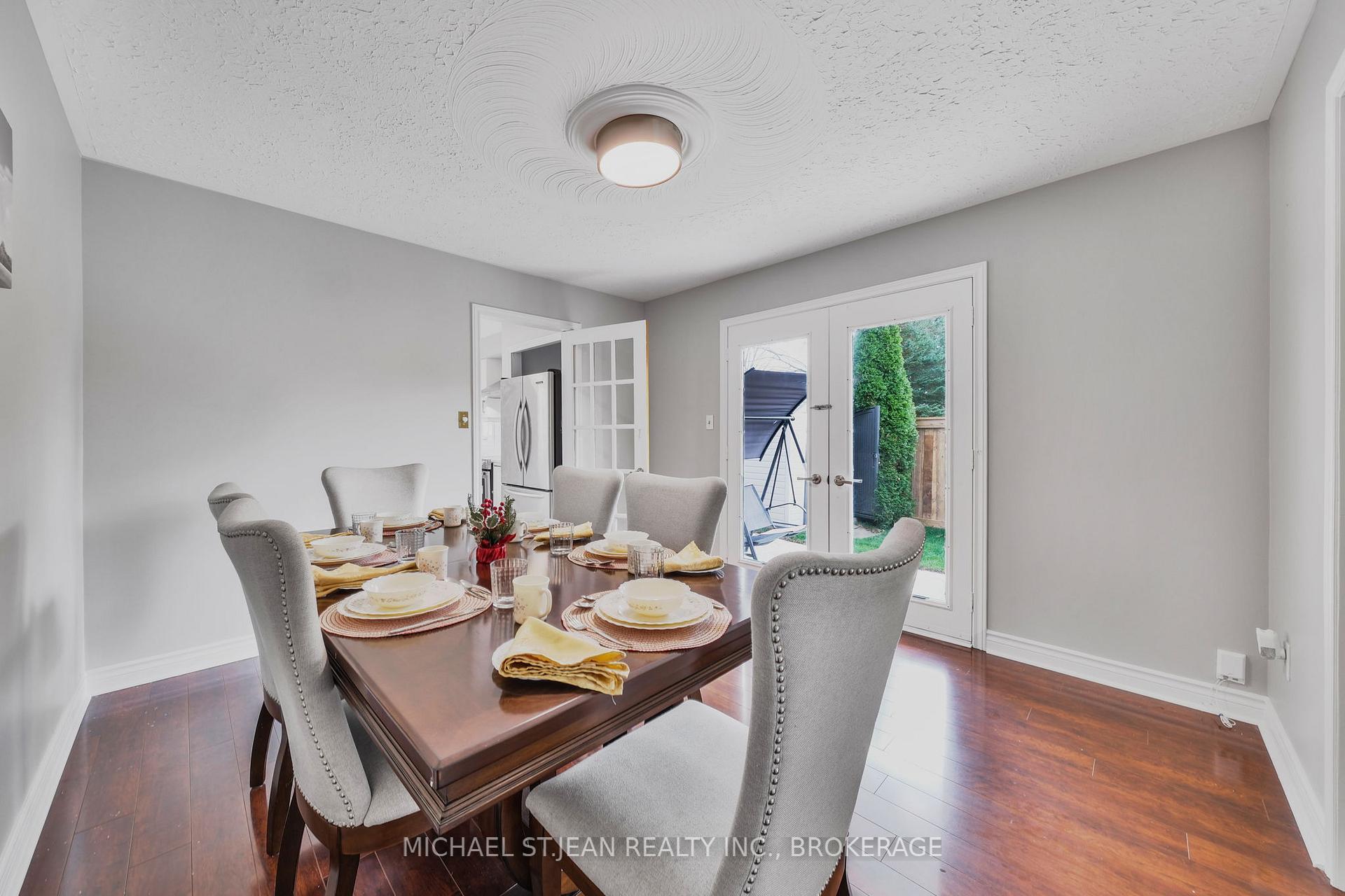 Photo 8 of 245 Stadacona Avenue, Hamilton, Ancaster — HOMEH