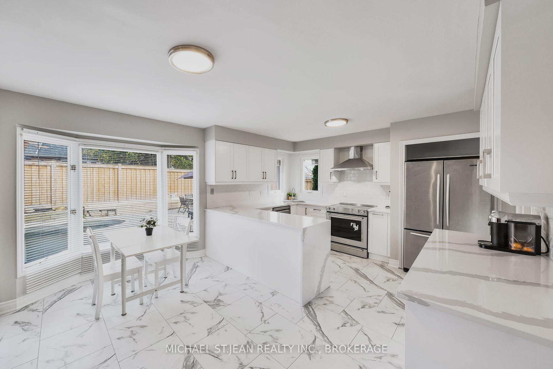 Photo 9 of 245 Stadacona Avenue, Hamilton, Ancaster — HOMEH
