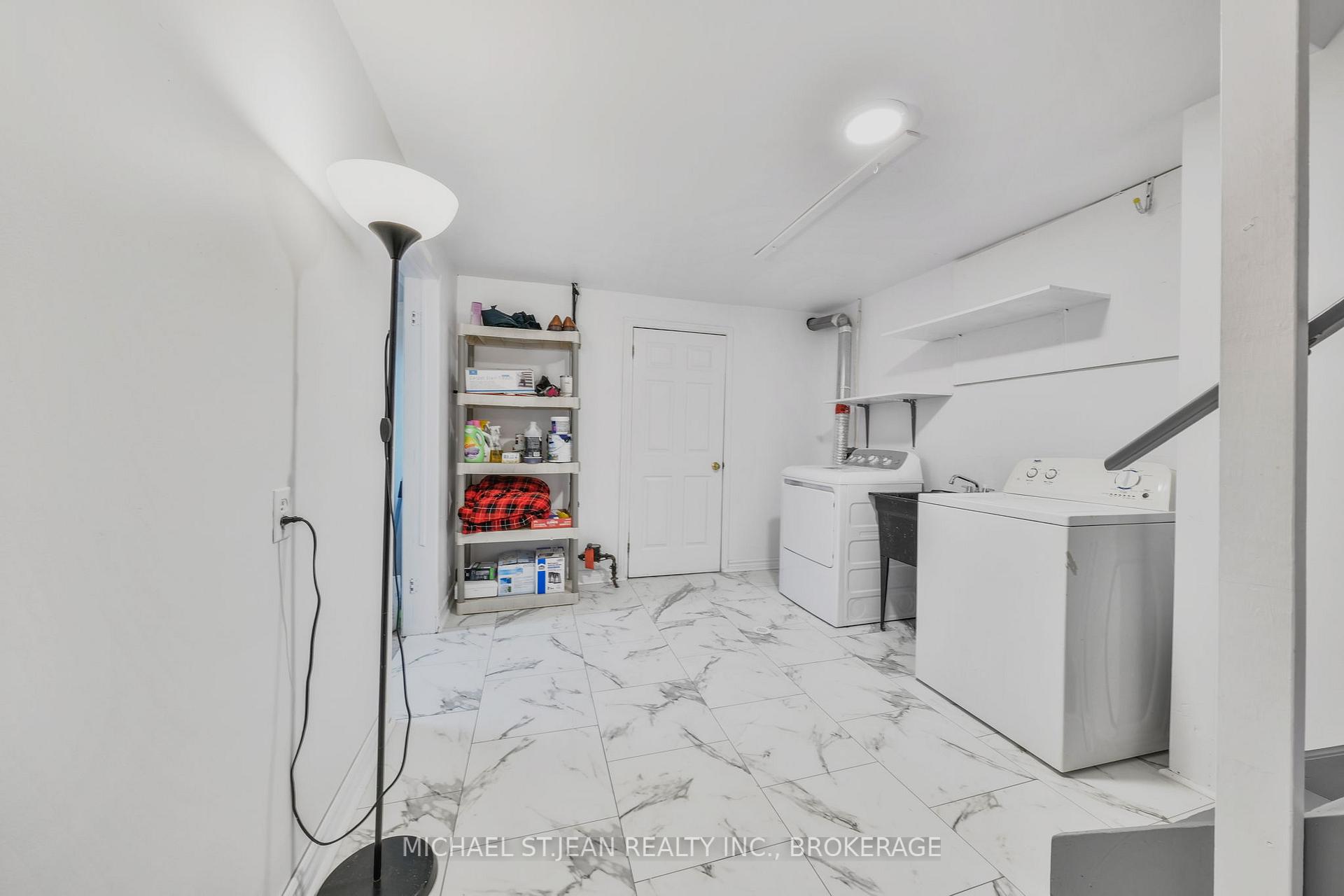 Photo 27 of 245 Stadacona Avenue, Hamilton, Ancaster — HOMEH