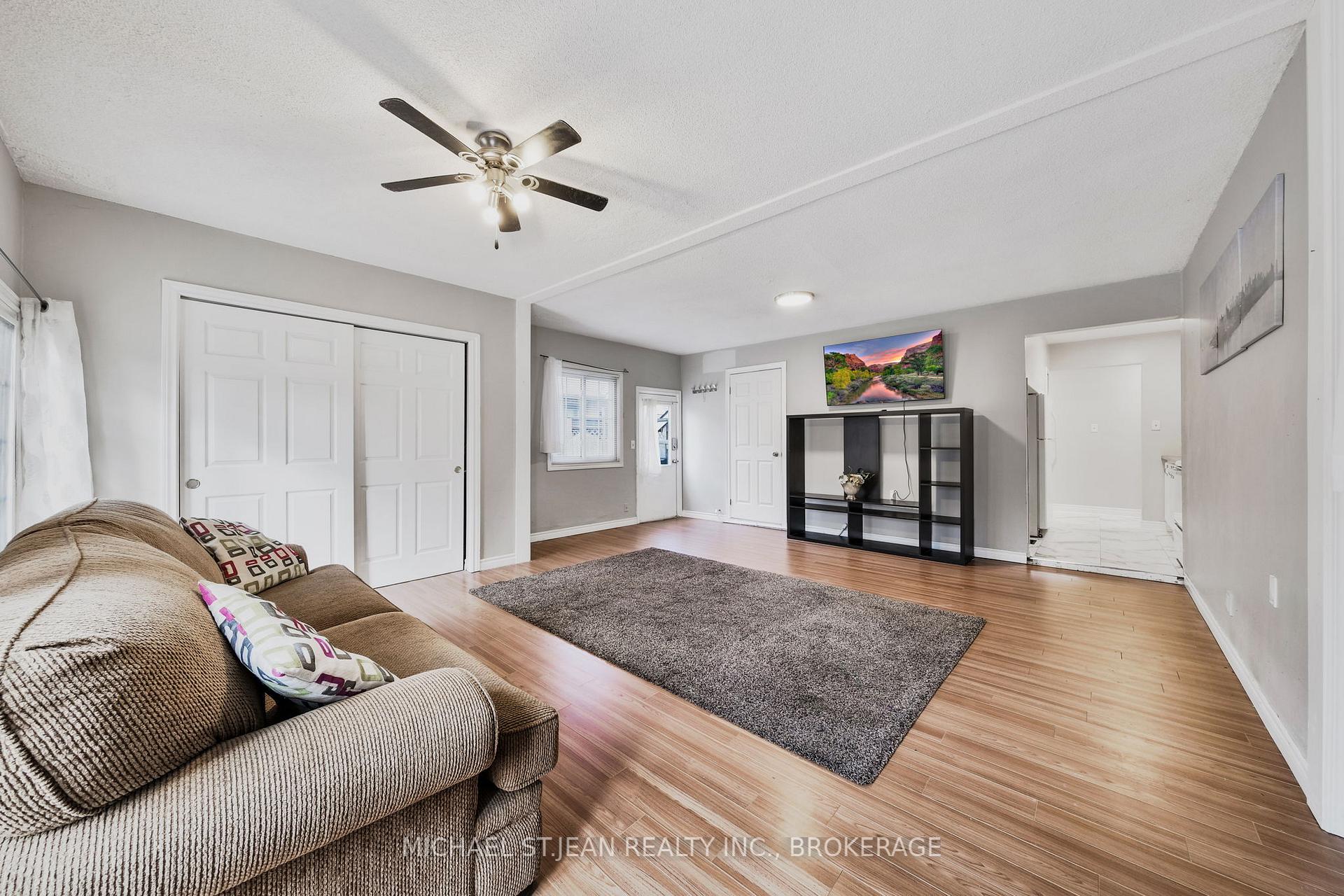 Photo 30 of 245 Stadacona Avenue, Hamilton, Ancaster — HOMEH